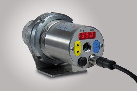 최신 비율 고온계를 사용하면 비율 및 스펙트럼 측정값과 신호 세기가 모두 표시되고 출력됩니다. 최신 비율 고온계를 사용하면 비율 및 스펙트럼 측정값과 신호 세기가 모두 표시되고 출력됩니다.